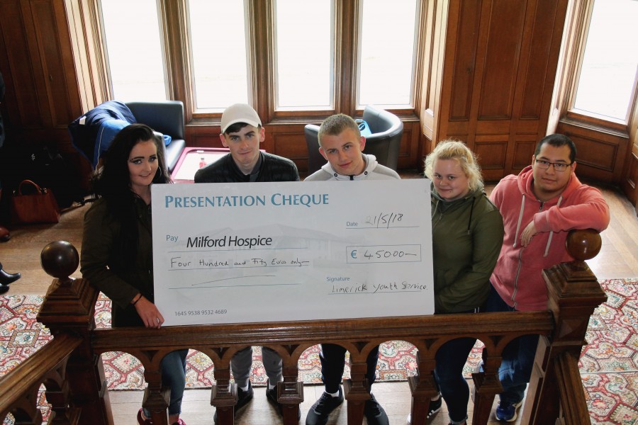 (from left) Leaving Cert Applied students Sarah-Leigh Quinn, Troy Porter, Lee McAllister, Tiffany McAllister & Takashi Tnokibara present a cheque to Milford Care Centre